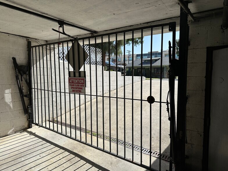 More Photos Of 1001 Orange Grove Ave, Glendale Apartments For Sale