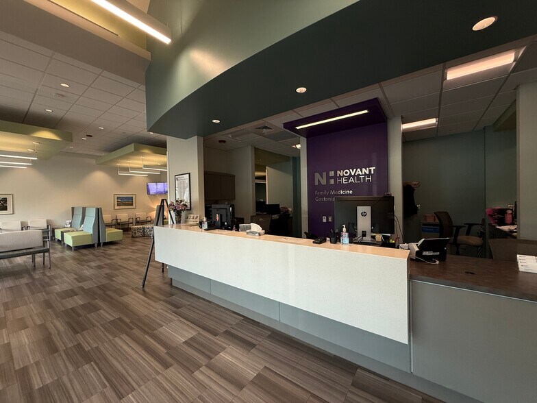 More Photos Of 885 Summit Crossing Pl, Gastonia Office For Sale