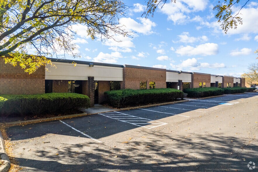 More Photos Of 2260 Cabot Blvd W, Langhorne Unknown For Lease