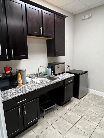 More Photos Of 3900 S Stonebridge Dr, McKinney Office For Lease