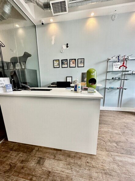 More Photos Of 235-239 Sound Beach Ave, Old Greenwich Freestanding For Lease