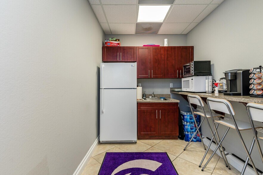 More Photos Of 7551 Wiles Rd, Coral Springs Office For Lease