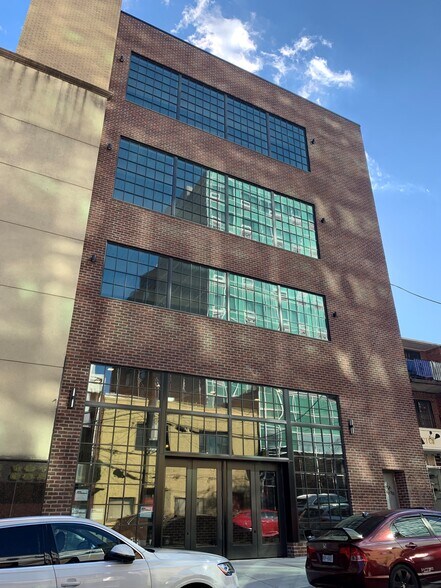 Primary Photo Of 135-28 37th Ave, Flushing Storefront Retail Office For Lease