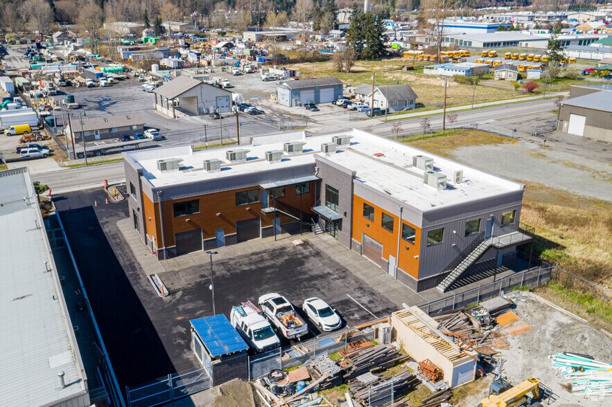 More Photos Of 1407 Valentine Ave SE, Sumner Storefront Retail Office For Lease