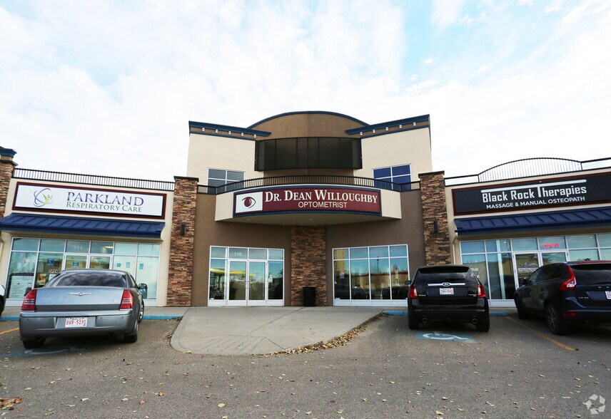 More Photos Of 3215 49 Ave, Red Deer Storefront For Lease
