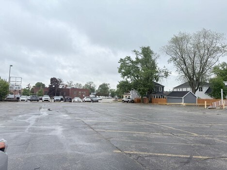 More Photos Of 218 S East St, Crown Point Freestanding For Sale