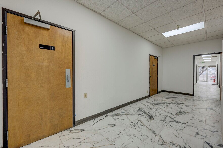 More Photos Of 575-585 Reactor Way, Reno Distribution For Lease