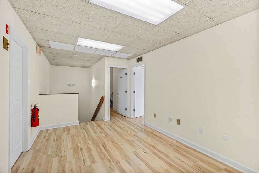 More Photos Of 35-37 Tamarack Cir, Skillman Medical For Lease