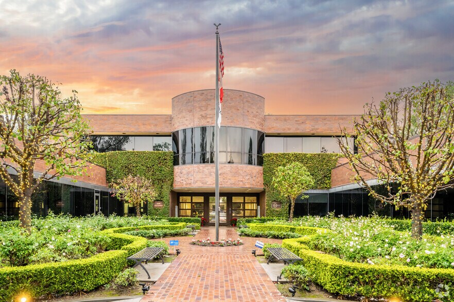 More Photos Of 4490 Von Karman Ave, Newport Beach Office For Lease