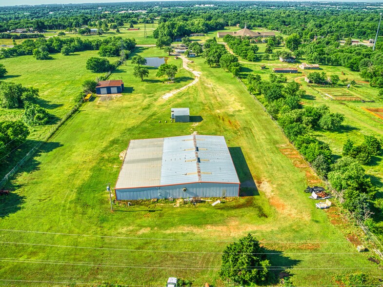 More Photos Of 3903 NE 23rd St, Oklahoma City Industrial For Sale