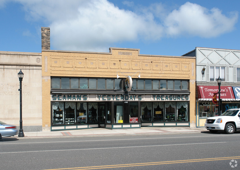 Primary Photo Of 5617 Grand Ave, Duluth Storefront For Sale