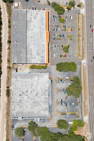 More Photos Of 1251 E Fowler Ave, Tampa Storefront For Lease