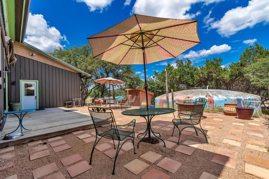 More Photos Of 4002 E Highway 290, Dripping Springs Freestanding For Sale