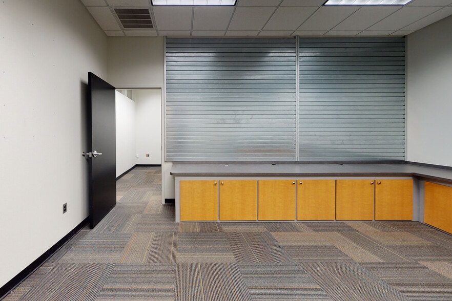 More Photos Of 6790 New Tampa Hwy, Lakeland Unknown For Lease