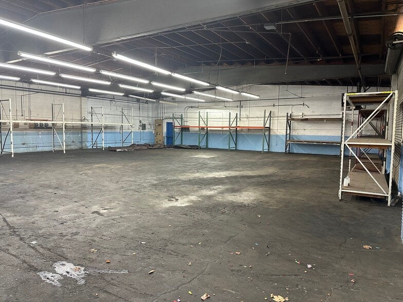 More Photos Of 6450 Roland St, Buena Park Warehouse For Sale