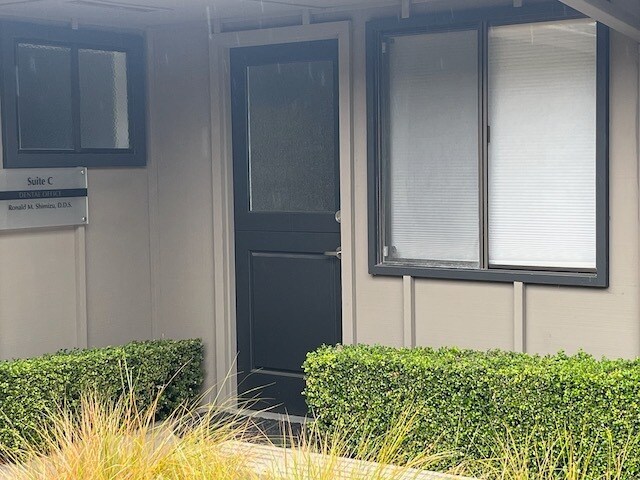More Photos Of 26365 Carmel Rancho Blvd, Carmel Medical For Lease