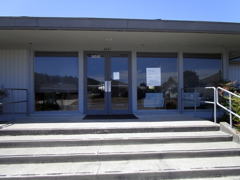 More Photos Of 6637-6641 Oakmont Dr, Santa Rosa Office For Lease