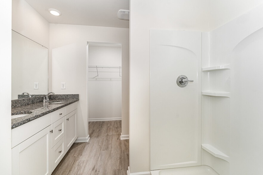 More Photos Of 711 Fairview St, High Point Multifamily For Sale