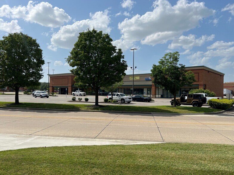 3401 N Green River Rd, Evansville, IN 47715