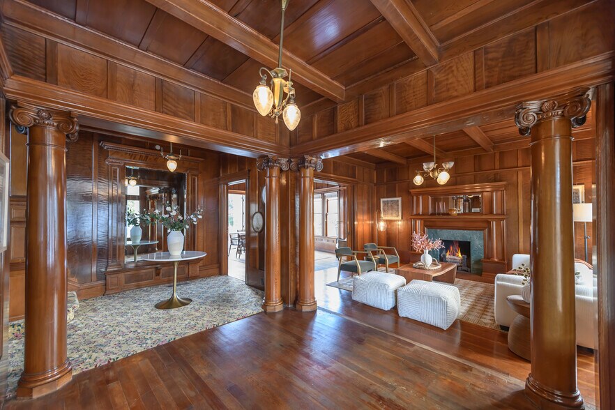 More Photos Of 8 Keller St, Petaluma Office Residential For Sale