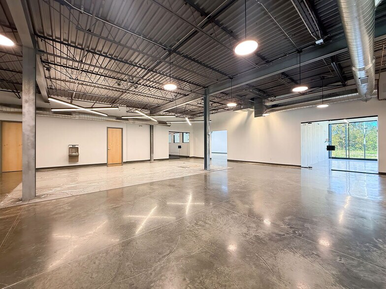 More Photos Of 8989 Weier Rd, Pevely Industrial For Sale