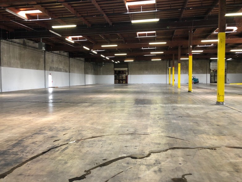 More Photos Of 1445 Taney St, North Kansas City Warehouse For Lease