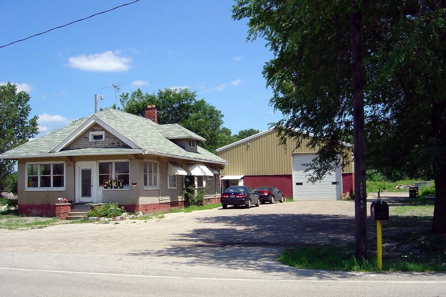 More Photos Of 5430 Stickney Ave, Toledo Warehouse For Lease