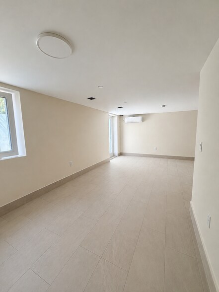 More Photos Of 1525-1527 Bryant Ave, Bronx Apartments For Lease