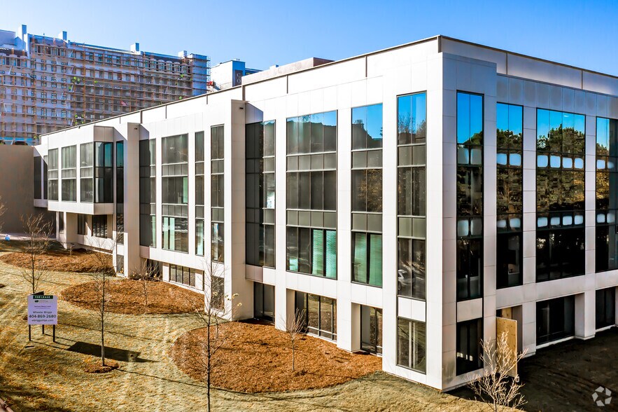 More Photos Of 3280 Howell Mill Rd NW, Atlanta Medical For Lease