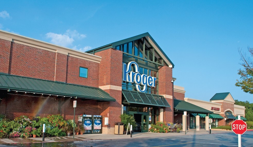 More Photos Of 8465 Holcomb Bridge Rd, Johns Creek General Retail For Sale