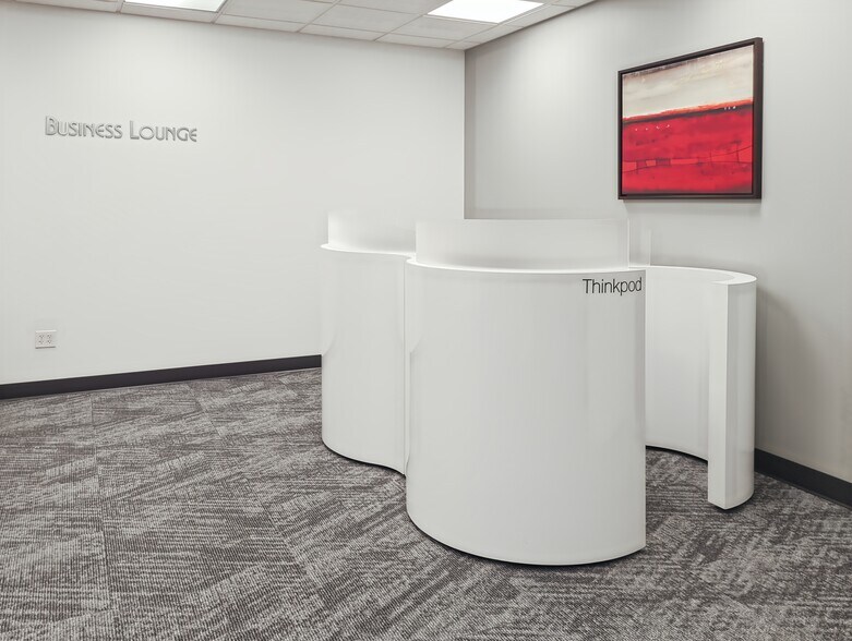 More Photos Of 1299 Farnam St, Omaha Coworking Space