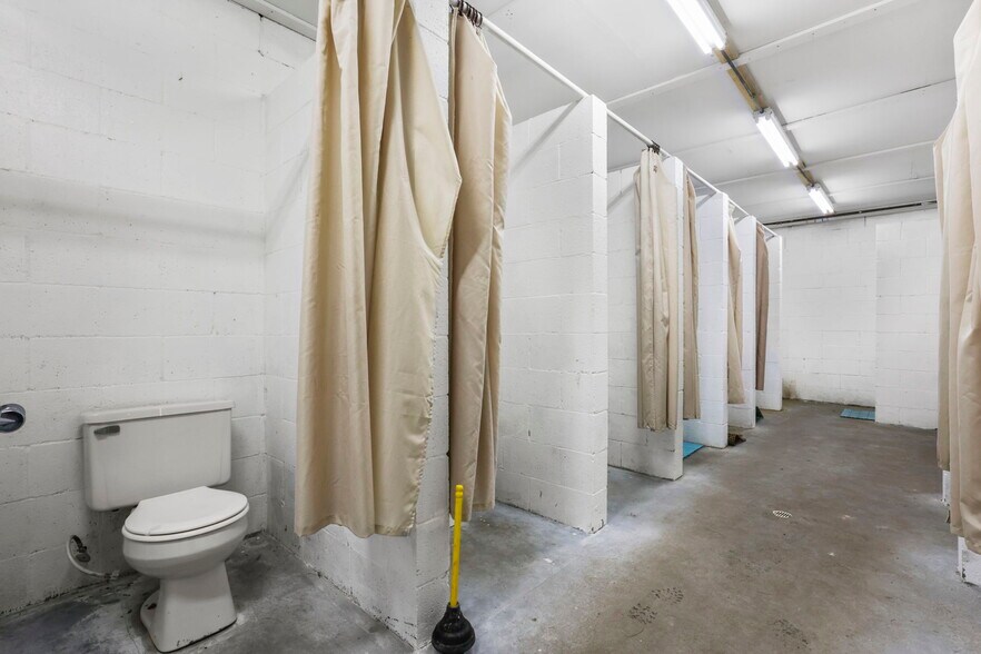 More Photos Of 5734 Durbin Rd, Bellville Specialty For Sale