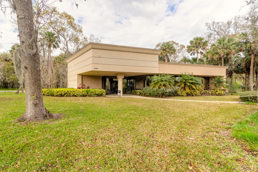 Primary Photo Of 3741 Nova Rd, Port Orange Office For Lease