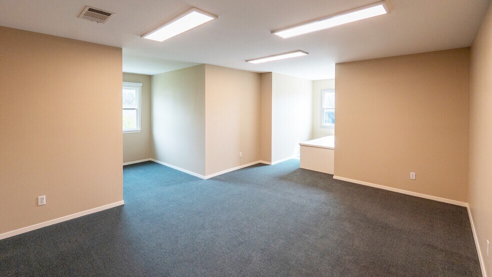 More Photos Of 602 W 13th St, Austin Office For Lease