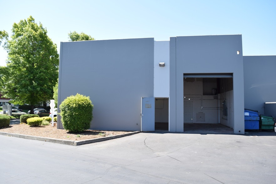 More Photos Of 1020 Clegg Ct, Petaluma Research And Development For Lease