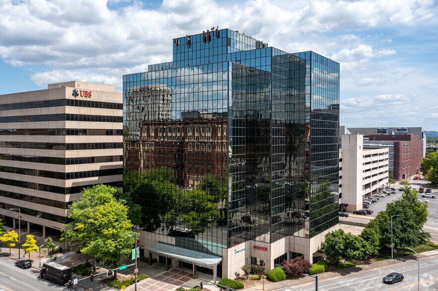 More Photos Of 200 W Martin Luther King Blvd, Chattanooga Office For Lease