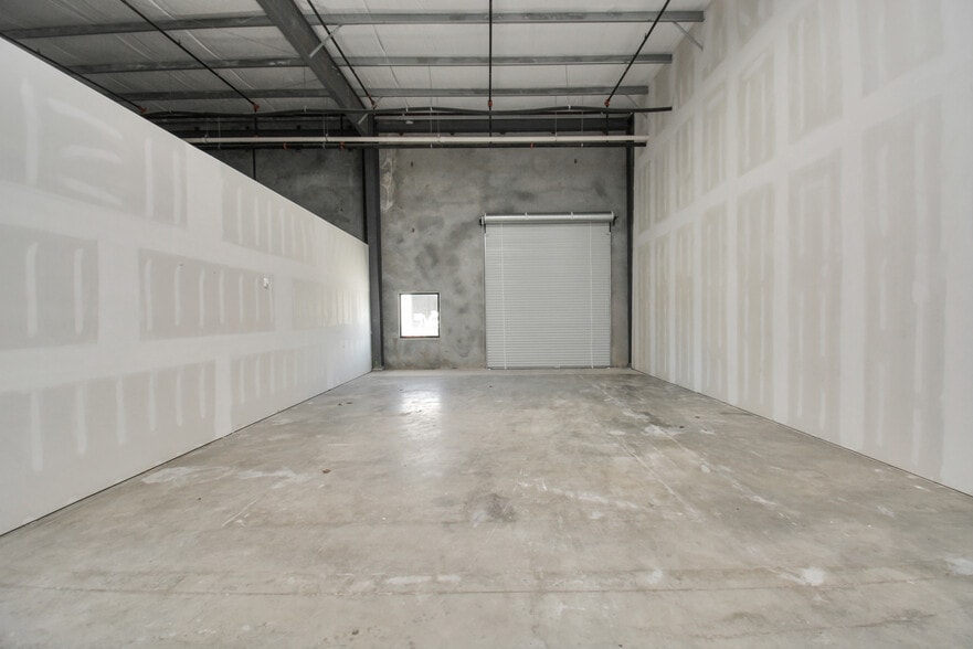 More Photos Of 12425 W Airport Blvd, Sugar Land Light Distribution For Lease