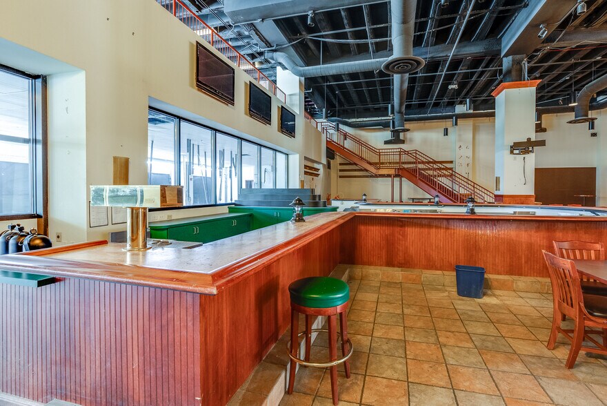 More Photos Of 222 S Main St, Akron Office For Sale