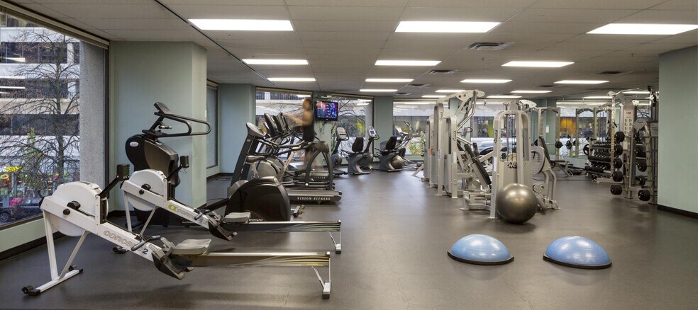 More Photos Of 1188 W Georgia St, Vancouver Office For Sale