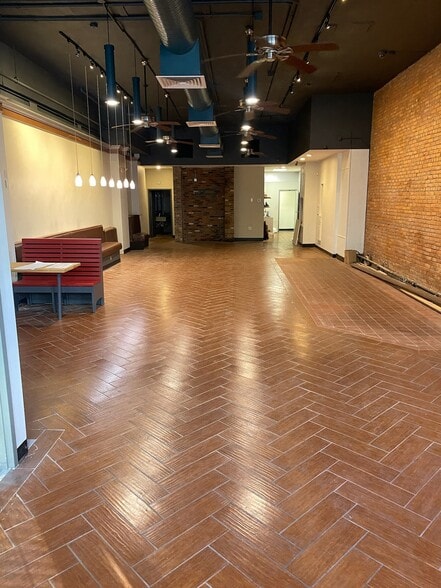 More Photos Of 247-253 Asylum St, Hartford Apartments For Lease