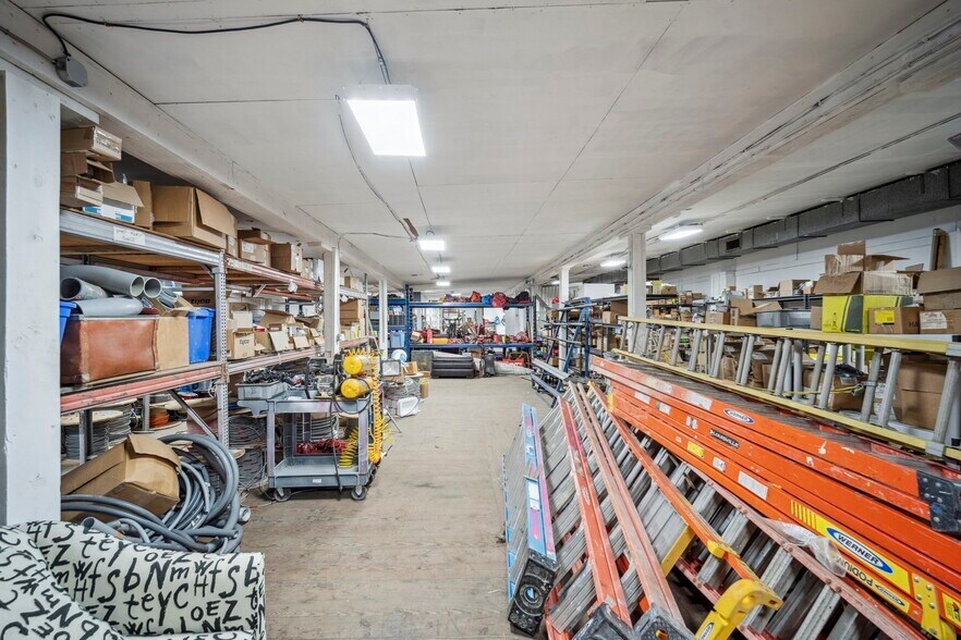 More Photos Of 2025 Pine St, Palmer Warehouse For Sale