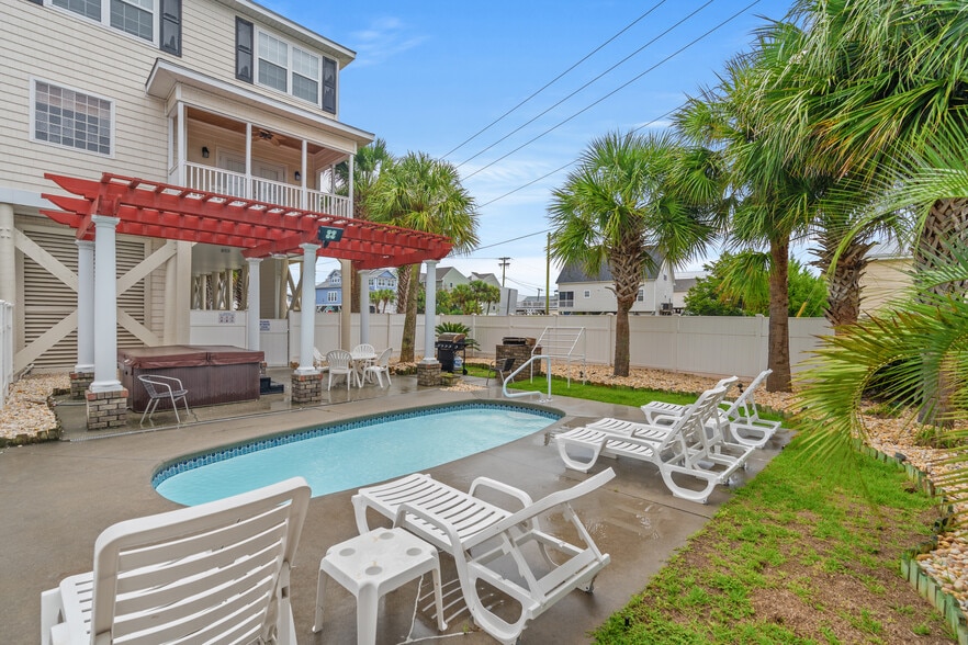 More Photos Of 601 Waccamaw 2 units dr, Murrells Inlet Apartments For Sale