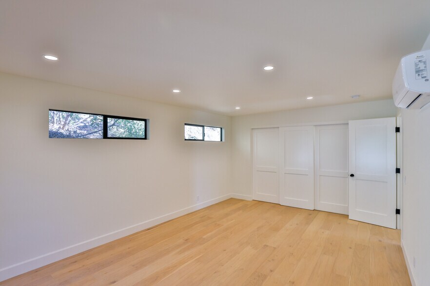 More Photos Of 22227 Pacific Coast Hwy, Malibu Apartments For Sale