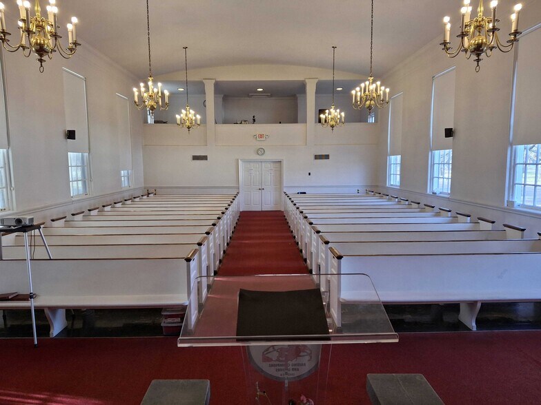 More Photos Of 5880 Christy Blvd, Saint Louis Religious Facility For Sale