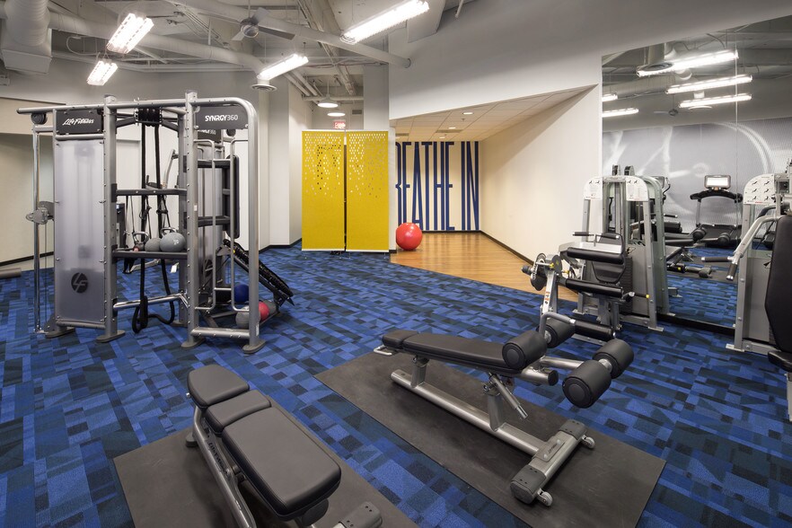 More Photos Of 5607 Glenridge Dr NE, Atlanta Office For Lease