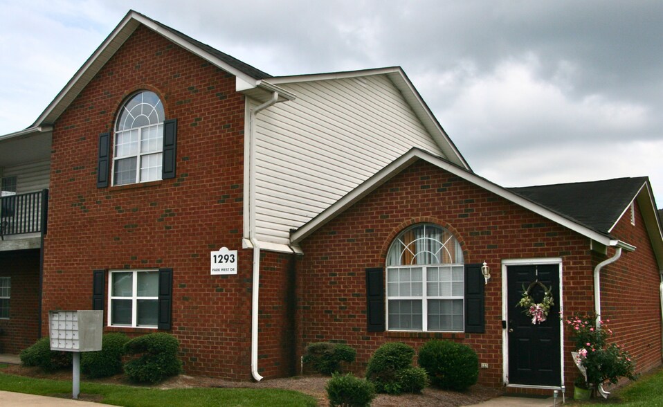 Primary Photo Of 1286 Park West Dr, Greenville Apartments For Sale