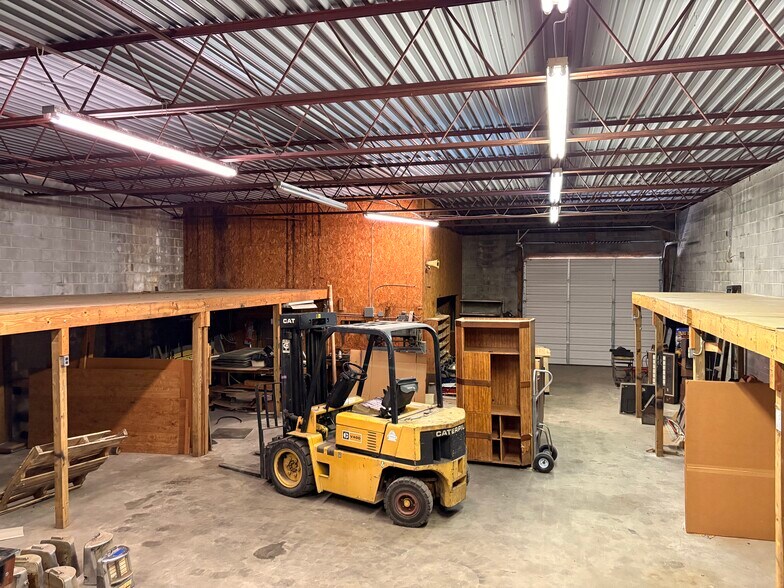 More Photos Of 1836 Gum Branch Rd, Jacksonville Office For Lease