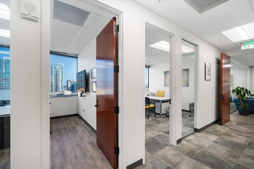 More Photos Of 201 E Kennedy Blvd, Tampa Office For Lease