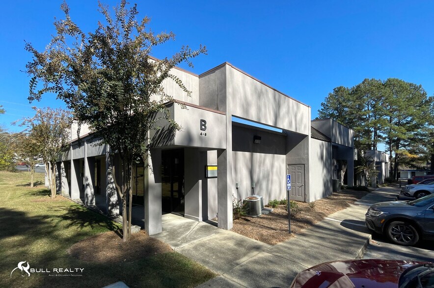 More Photos Of 3902 Northside Dr, Macon-Bibb Unknown For Lease