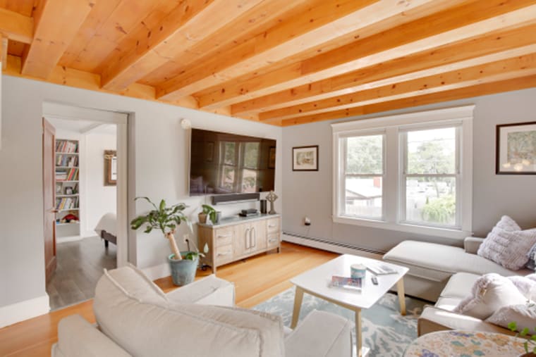 More Photos Of 234 Middle, Falmouth Freestanding For Sale